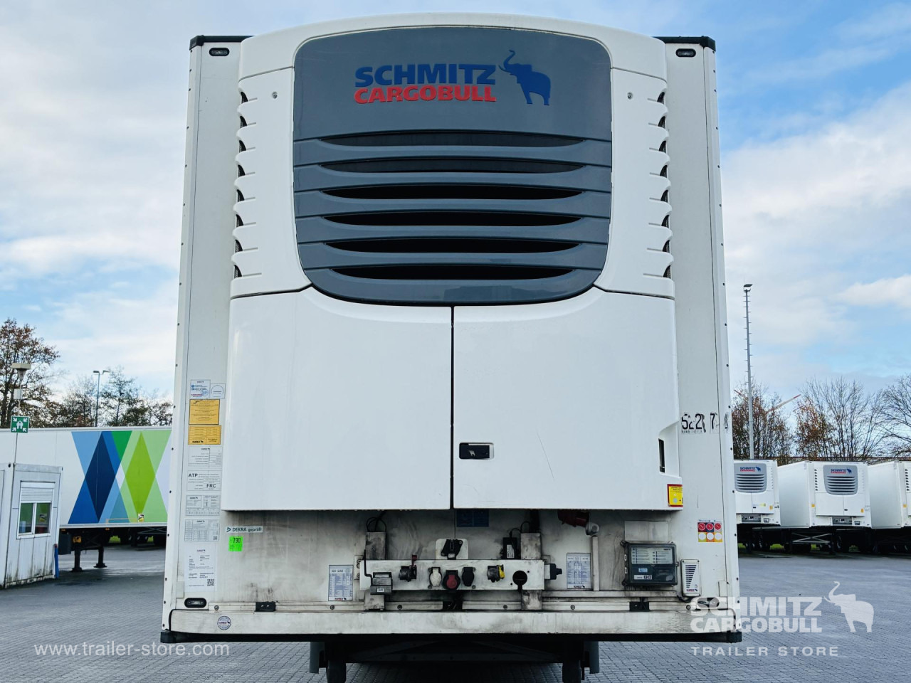 SCHMITZ Auflieger Tiefkühler Multitemp Double deck - Isotermiska semitrailer: bild 2 SCHMITZ Auflieger Tiefkühler Multitemp Double deck - Isotermiska semitrailer: bild 2