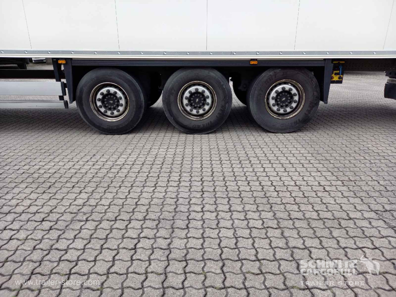 SCHMITZ Auflieger Tiefkühler Multitemp - Isotermiska semitrailer: bild 5 SCHMITZ Auflieger Tiefkühler Multitemp - Isotermiska semitrailer: bild 5
