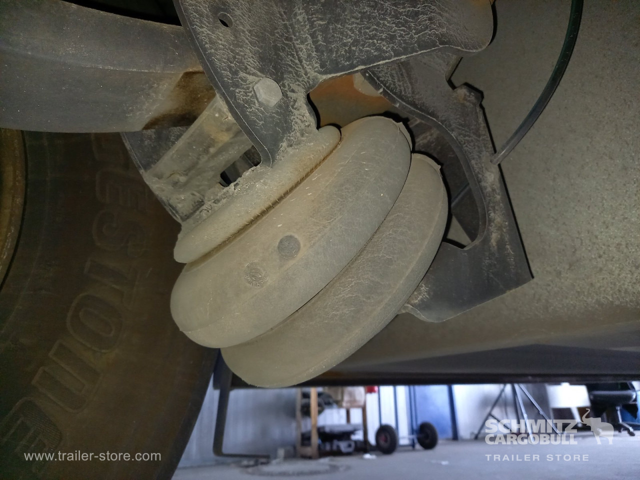 SCHMITZ Auflieger Tiefkühler Standard Double deck - Isotermiska semitrailer: bild 3 SCHMITZ Auflieger Tiefkühler Standard Double deck - Isotermiska semitrailer: bild 3