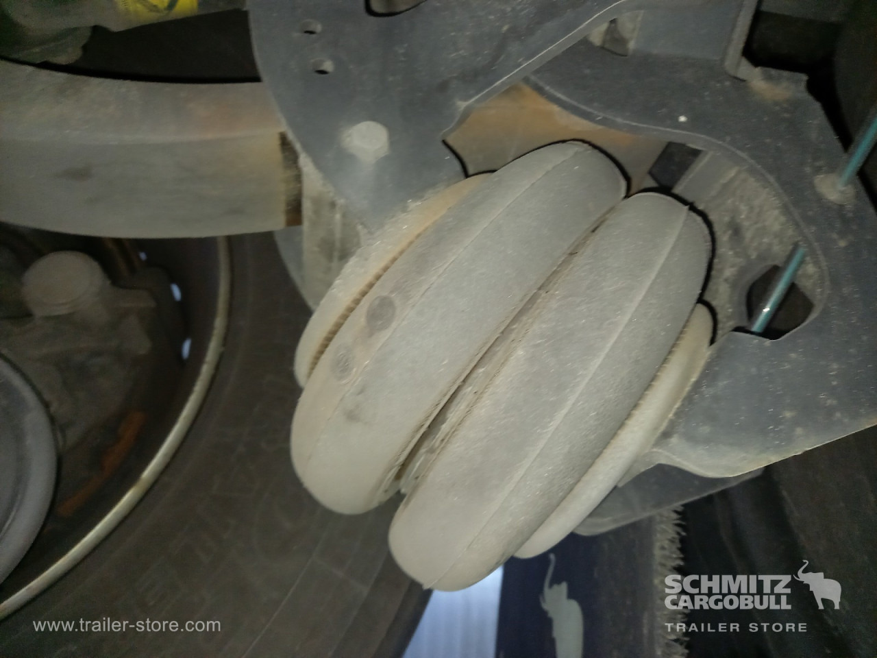 SCHMITZ Auflieger Tiefkühler Standard Double deck - Isotermiska semitrailer: bild 4 SCHMITZ Auflieger Tiefkühler Standard Double deck - Isotermiska semitrailer: bild 4