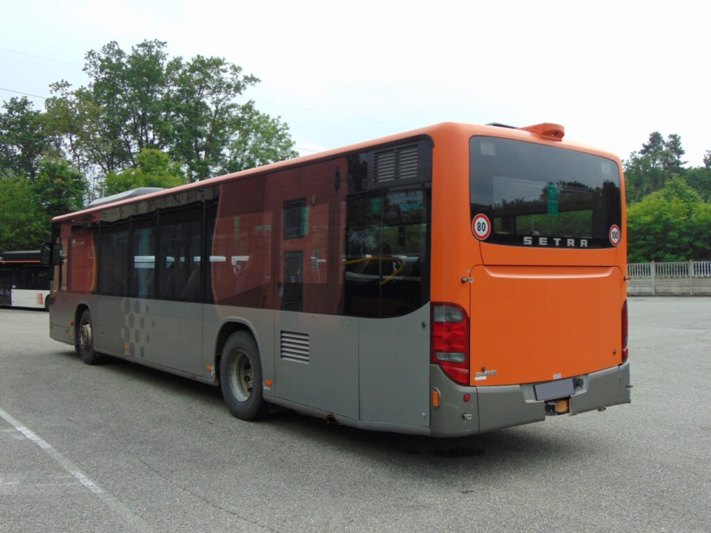 N.3 SETRA S 415 NF – Anno 2008 - Förortsbuss: bild 5 N.3 SETRA S 415 NF – Anno 2008 - Förortsbuss: bild 5