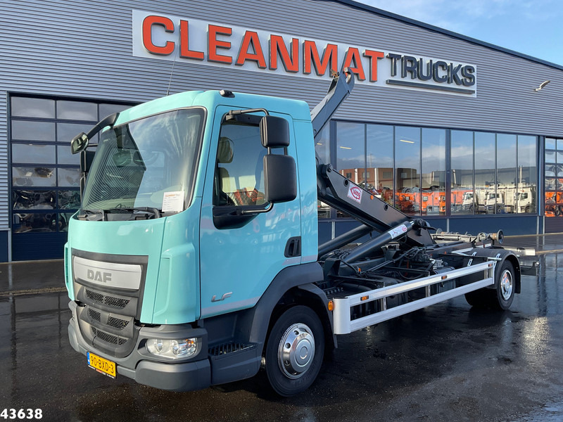 DAF LF 180 Euro 6 14 Ton haakarmsysteem Just 117.371 km! - Lastväxlare lastbil: bild 1 DAF LF 180 Euro 6 14 Ton haakarmsysteem Just 117.371 km! - Lastväxlare lastbil: bild 1