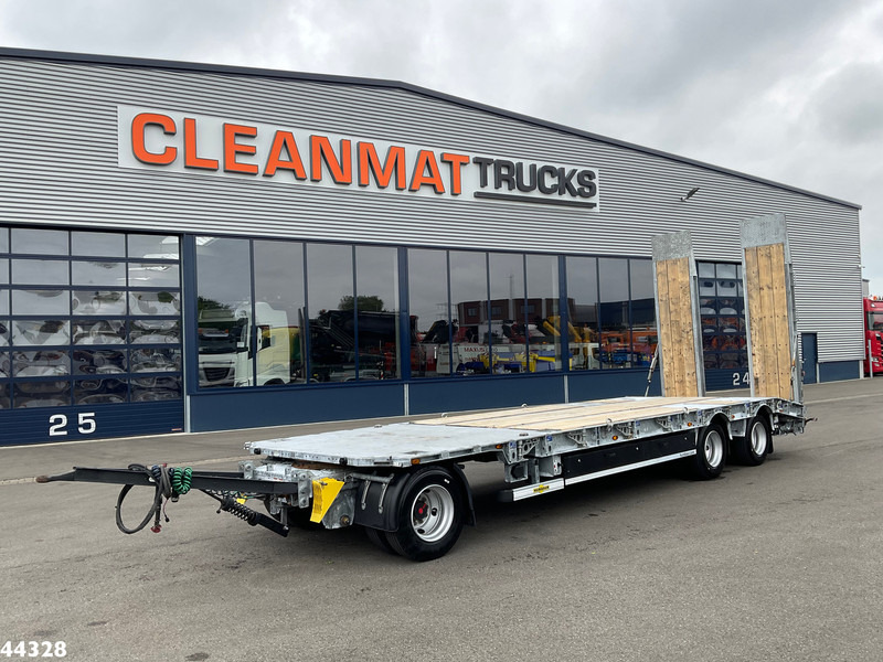 Humbaur 3-assige aanhangwagen met oprijrampen - Biltransportsläp: bild 1 Humbaur 3-assige aanhangwagen met oprijrampen - Biltransportsläp: bild 1