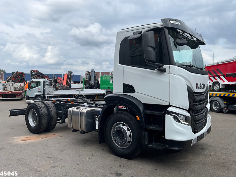 Iveco Stralis AD200X36 Huisvuilwagen Chassis NEW & UNUSED! - Chassi lastbil: bild 2 Iveco Stralis AD200X36 Huisvuilwagen Chassis NEW & UNUSED! - Chassi lastbil: bild 2