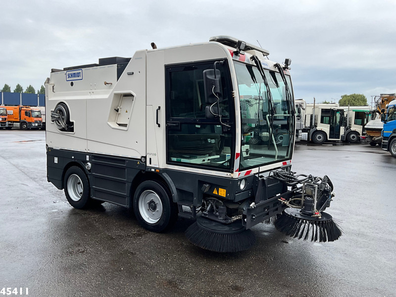 Schmidt Cleango 500 Compact Euro 6 with 3-rd brush - Sopmaskin: bild 3 Schmidt Cleango 500 Compact Euro 6 with 3-rd brush - Sopmaskin: bild 3