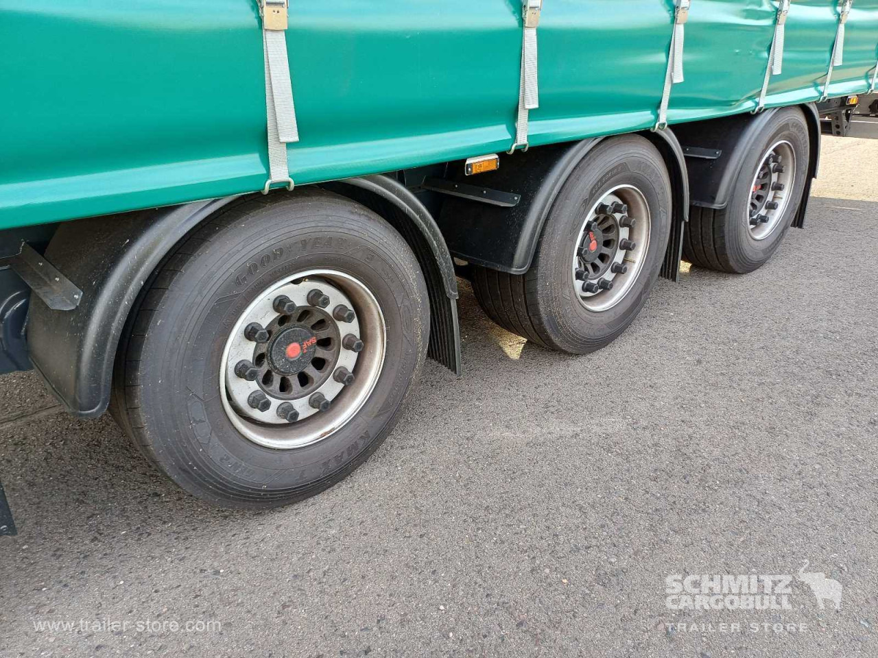 BERGER Auflieger Curtainsider Mega - Kapelltrailer: bild 3 BERGER Auflieger Curtainsider Mega - Kapelltrailer: bild 3