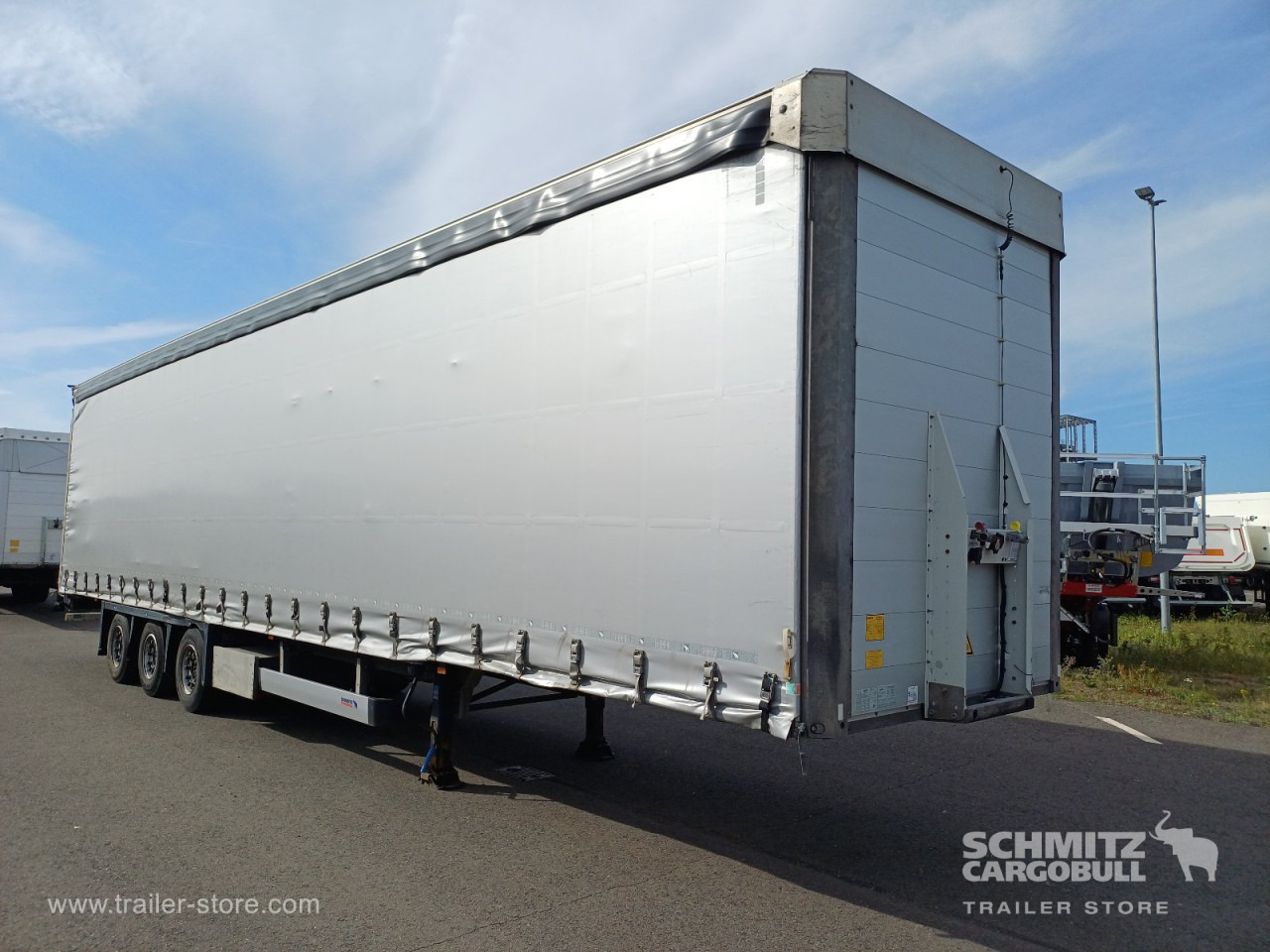 SCHMITZ Auflieger Curtainsider Mega - Kapelltrailer: bild 1 SCHMITZ Auflieger Curtainsider Mega - Kapelltrailer: bild 1
