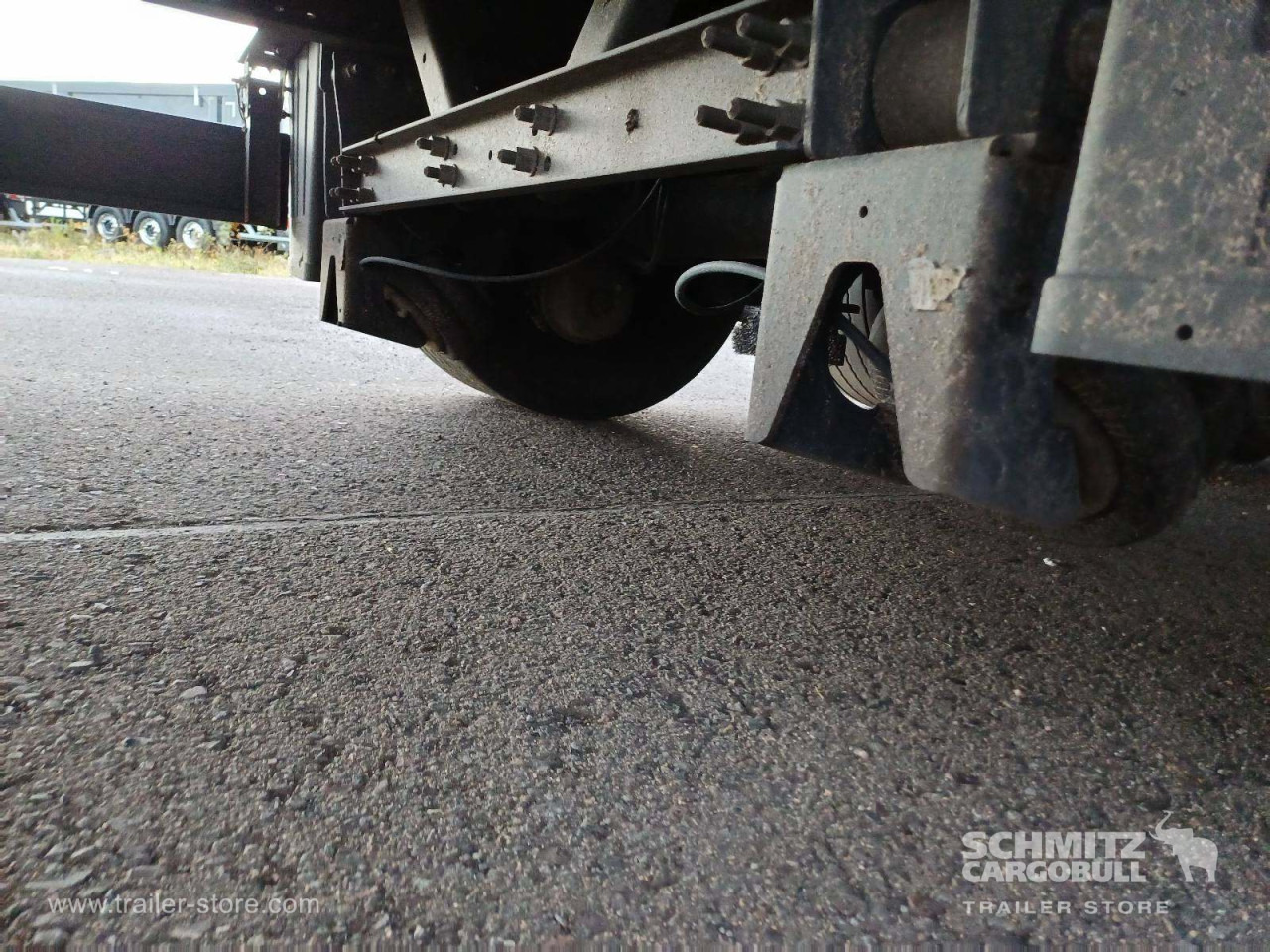 SCHMITZ Auflieger Curtainsider Mega - Kapelltrailer: bild 4 SCHMITZ Auflieger Curtainsider Mega - Kapelltrailer: bild 4