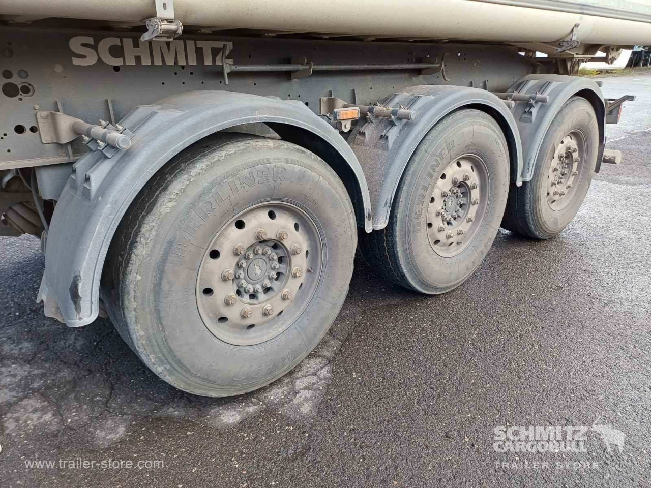 SCHMITZ Auflieger Kipper Alukastenmulde 24m³ - Tippbil semitrailer: bild 2 SCHMITZ Auflieger Kipper Alukastenmulde 24m³ - Tippbil semitrailer: bild 2