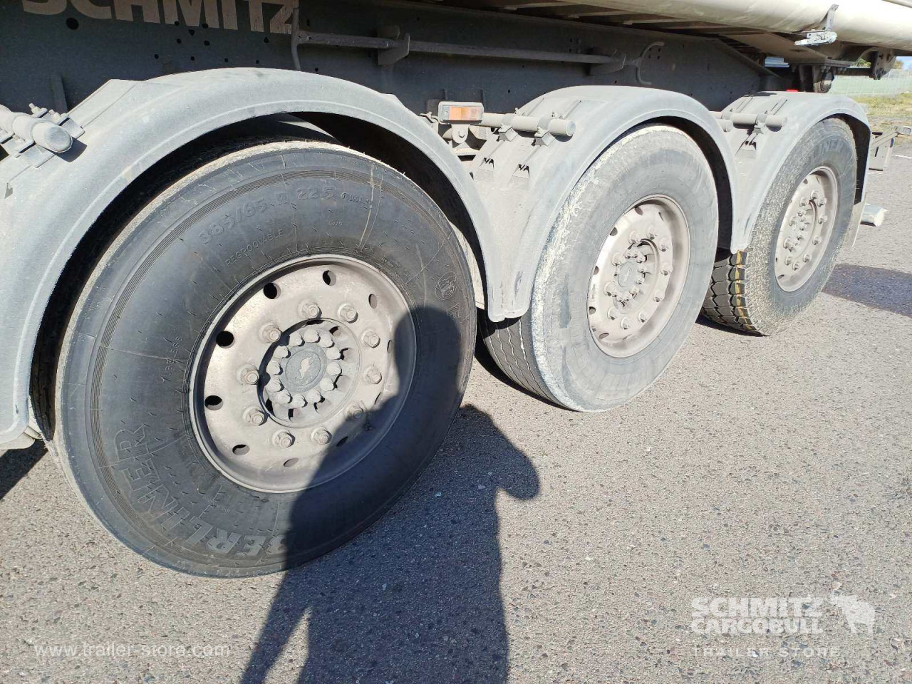 SCHMITZ Auflieger Kipper Alukastenmulde 24m³ - Tippbil semitrailer: bild 2 SCHMITZ Auflieger Kipper Alukastenmulde 24m³ - Tippbil semitrailer: bild 2