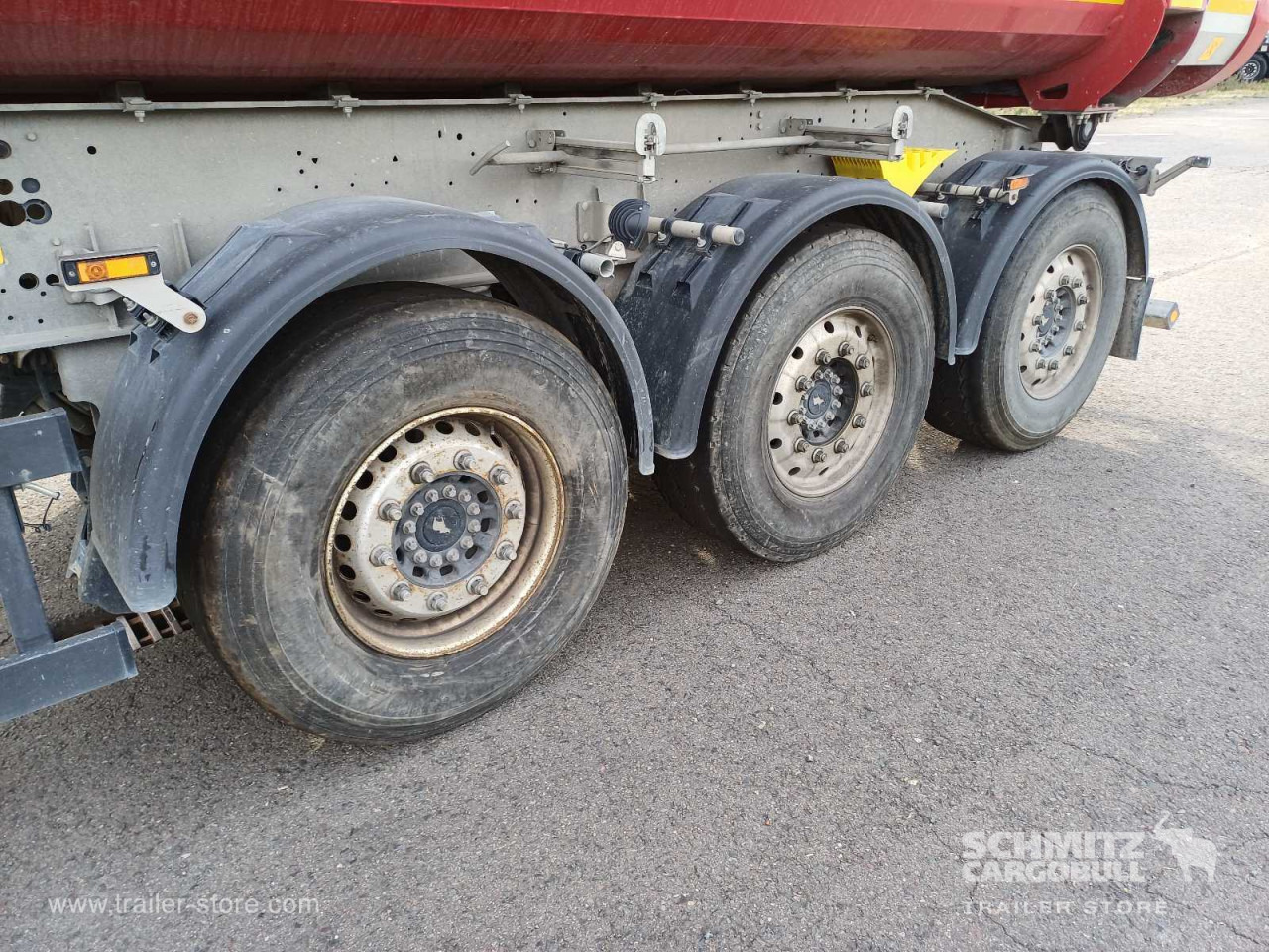 SCHMITZ Auflieger Kipper Stahlrundmulde 28m³ - Tippbil semitrailer: bild 2 SCHMITZ Auflieger Kipper Stahlrundmulde 28m³ - Tippbil semitrailer: bild 2