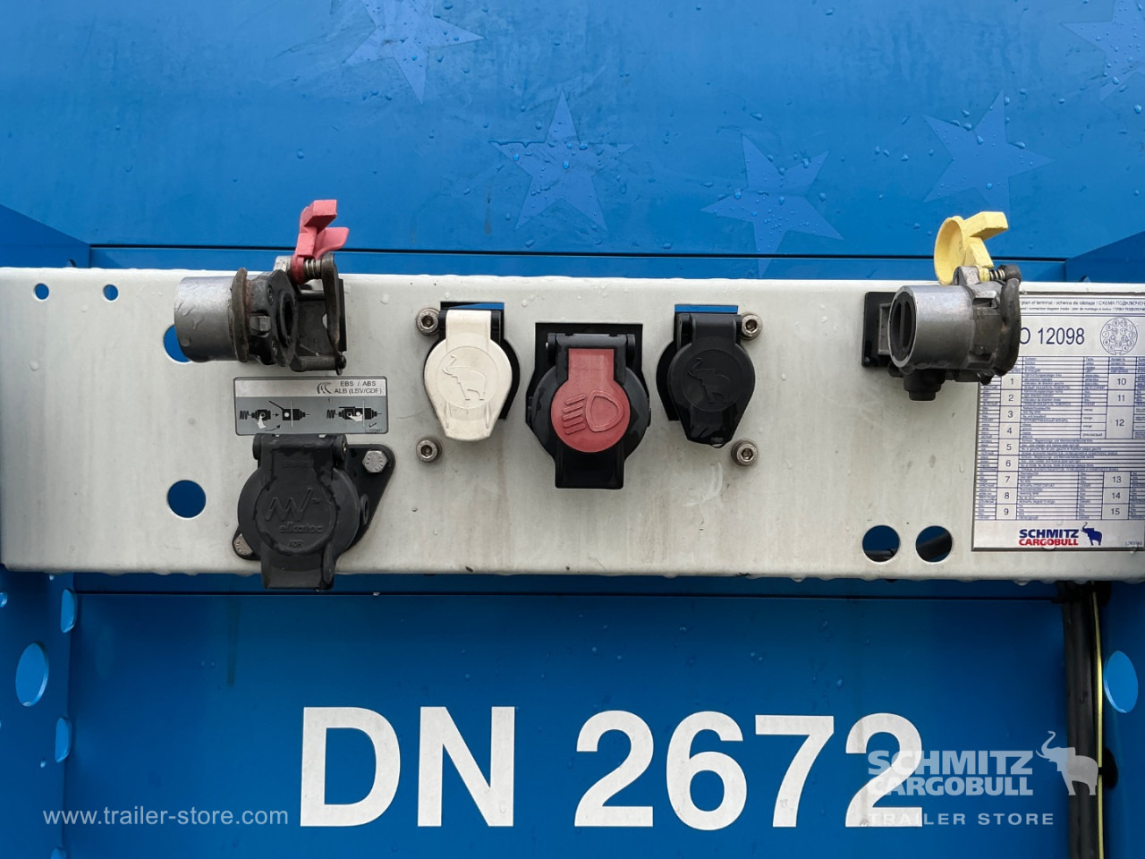 SCHMITZ Curtainsider Mega - Kapelltrailer: bild 4 SCHMITZ Curtainsider Mega - Kapelltrailer: bild 4