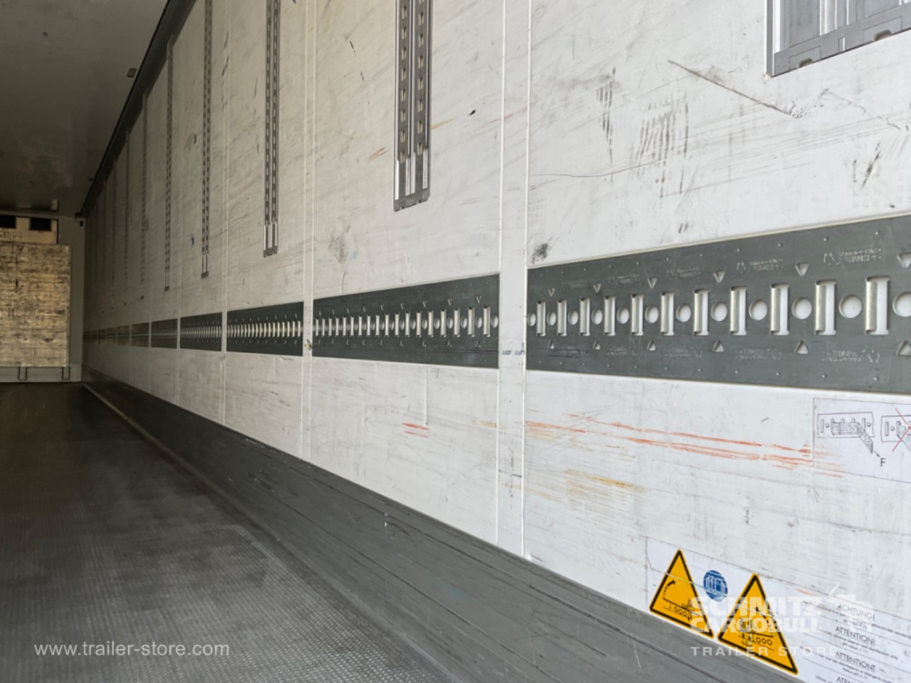 SCHMITZ Reefer Standard Double deck - Isotermiska semitrailer: bild 3 SCHMITZ Reefer Standard Double deck - Isotermiska semitrailer: bild 3