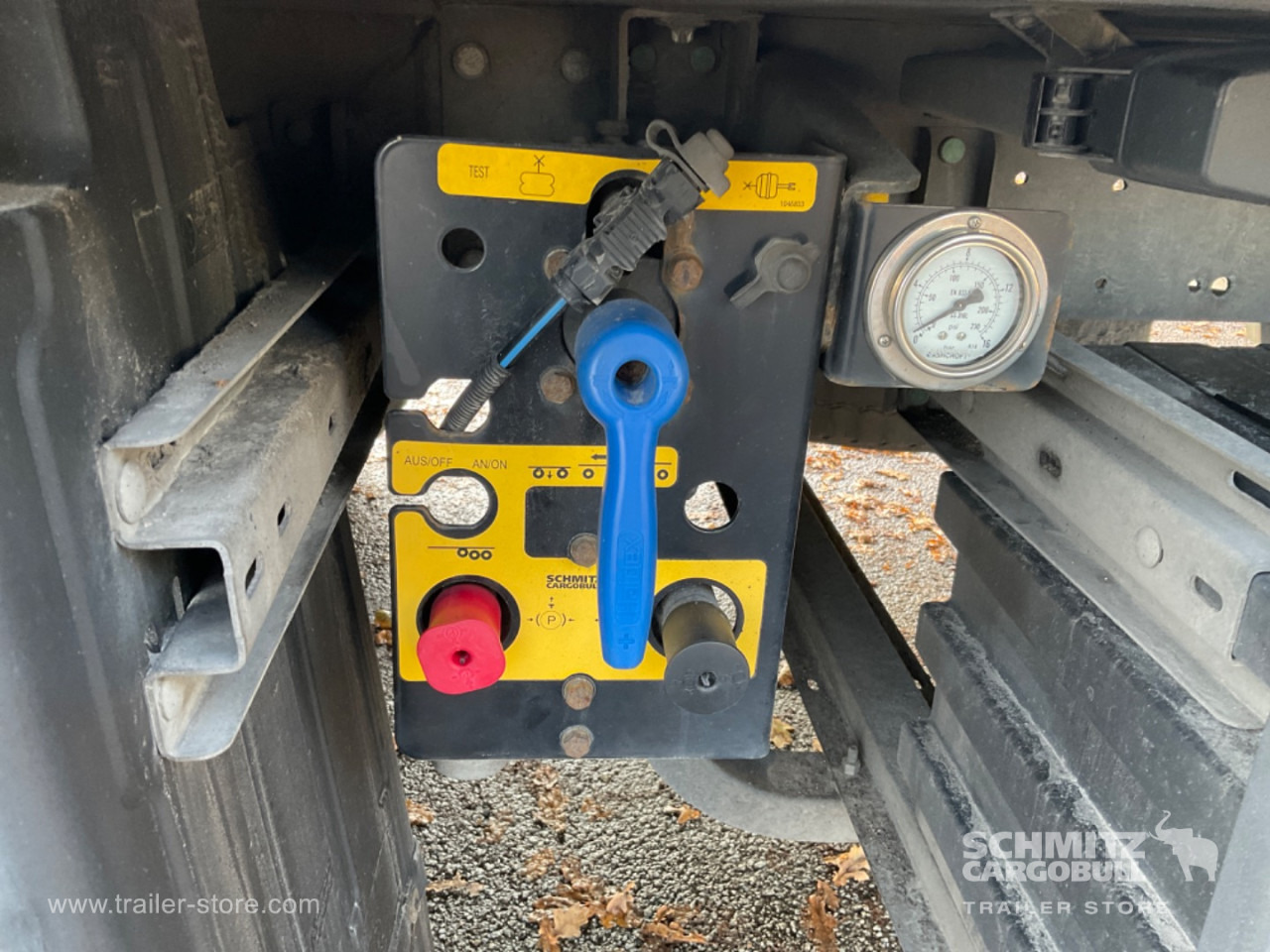 SCHMITZ Reefer Standard Double deck - Isotermiska semitrailer: bild 2 SCHMITZ Reefer Standard Double deck - Isotermiska semitrailer: bild 2