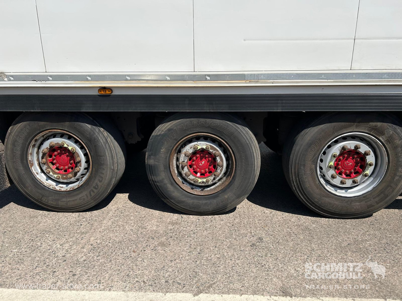 SCHMITZ Reefer Multitemp - Isotermiska semitrailer: bild 4 SCHMITZ Reefer Multitemp - Isotermiska semitrailer: bild 4
