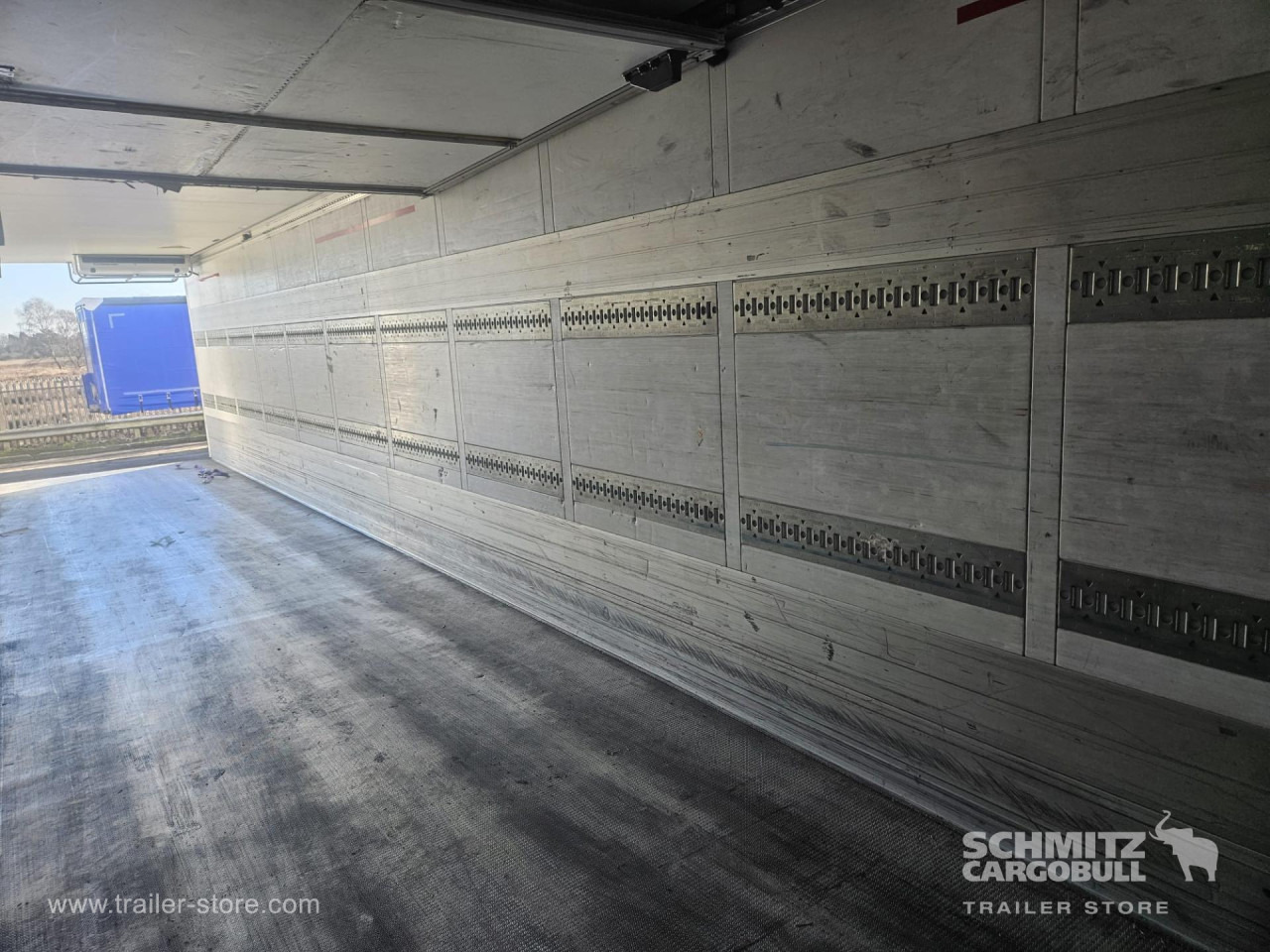 SCHMITZ Reefer Multitemp - Isotermiska semitrailer: bild 4 SCHMITZ Reefer Multitemp - Isotermiska semitrailer: bild 4