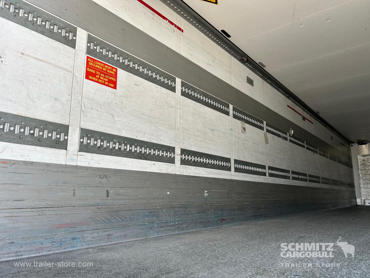 SCHMITZ Reefer Multitemp - Isotermiska semitrailer: bild 2 SCHMITZ Reefer Multitemp - Isotermiska semitrailer: bild 2