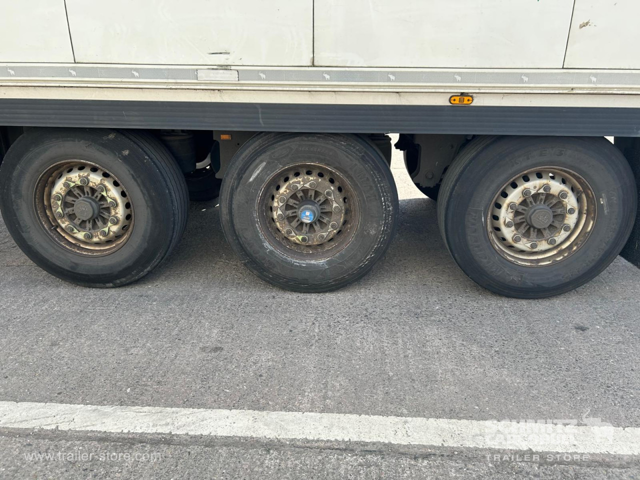 SCHMITZ Reefer Multitemp - Isotermiska semitrailer: bild 4 SCHMITZ Reefer Multitemp - Isotermiska semitrailer: bild 4