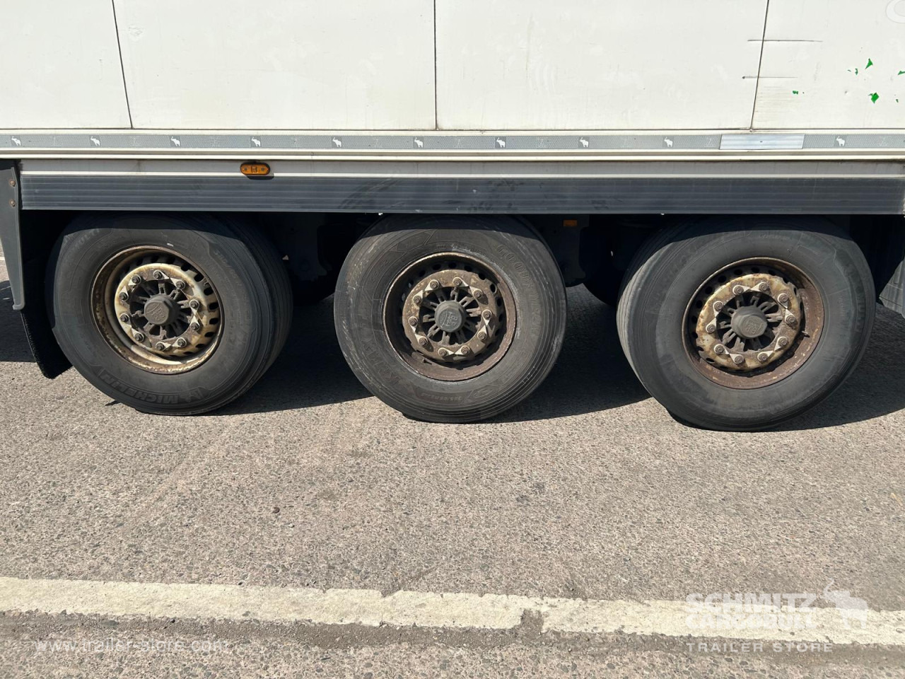 SCHMITZ Reefer Multitemp - Isotermiska semitrailer: bild 5 SCHMITZ Reefer Multitemp - Isotermiska semitrailer: bild 5