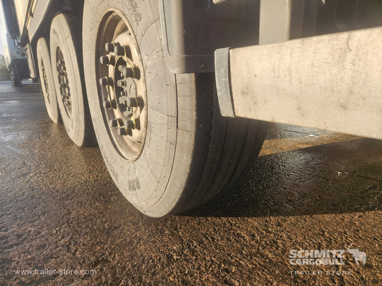 SCHMITZ Reefer Multitemp - Isotermiska semitrailer: bild 5 SCHMITZ Reefer Multitemp - Isotermiska semitrailer: bild 5