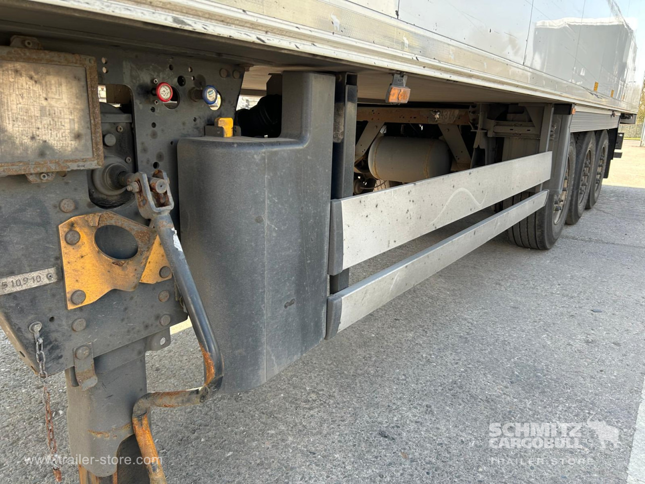 SCHMITZ Reefer Multitemp - Isotermiska semitrailer: bild 3 SCHMITZ Reefer Multitemp - Isotermiska semitrailer: bild 3