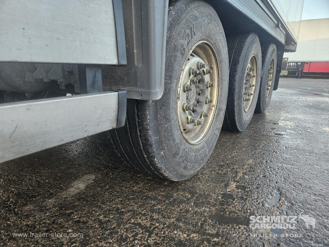 SCHMITZ Reefer Multitemp - Isotermiska semitrailer: bild 4 SCHMITZ Reefer Multitemp - Isotermiska semitrailer: bild 4