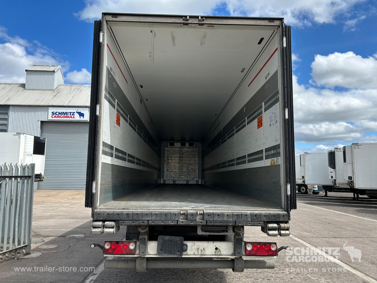 Isotermiska semitrailer SCHMITZ Reefer Standard: bild 9 Isotermiska semitrailer SCHMITZ Reefer Standard: bild 9