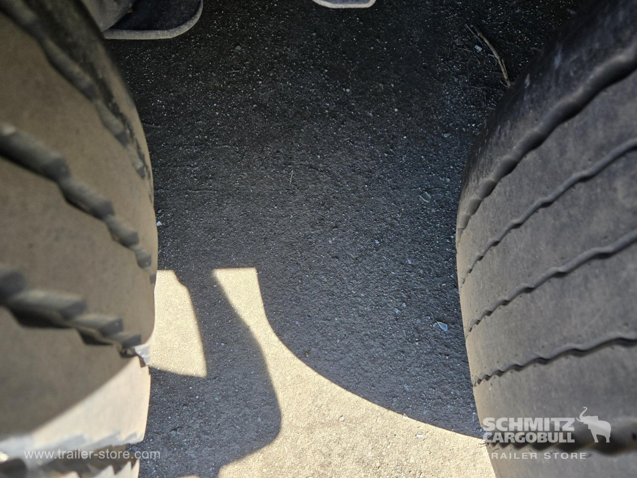 SCHMITZ Curtainsider Standard - Kapelltrailer: bild 5 SCHMITZ Curtainsider Standard - Kapelltrailer: bild 5