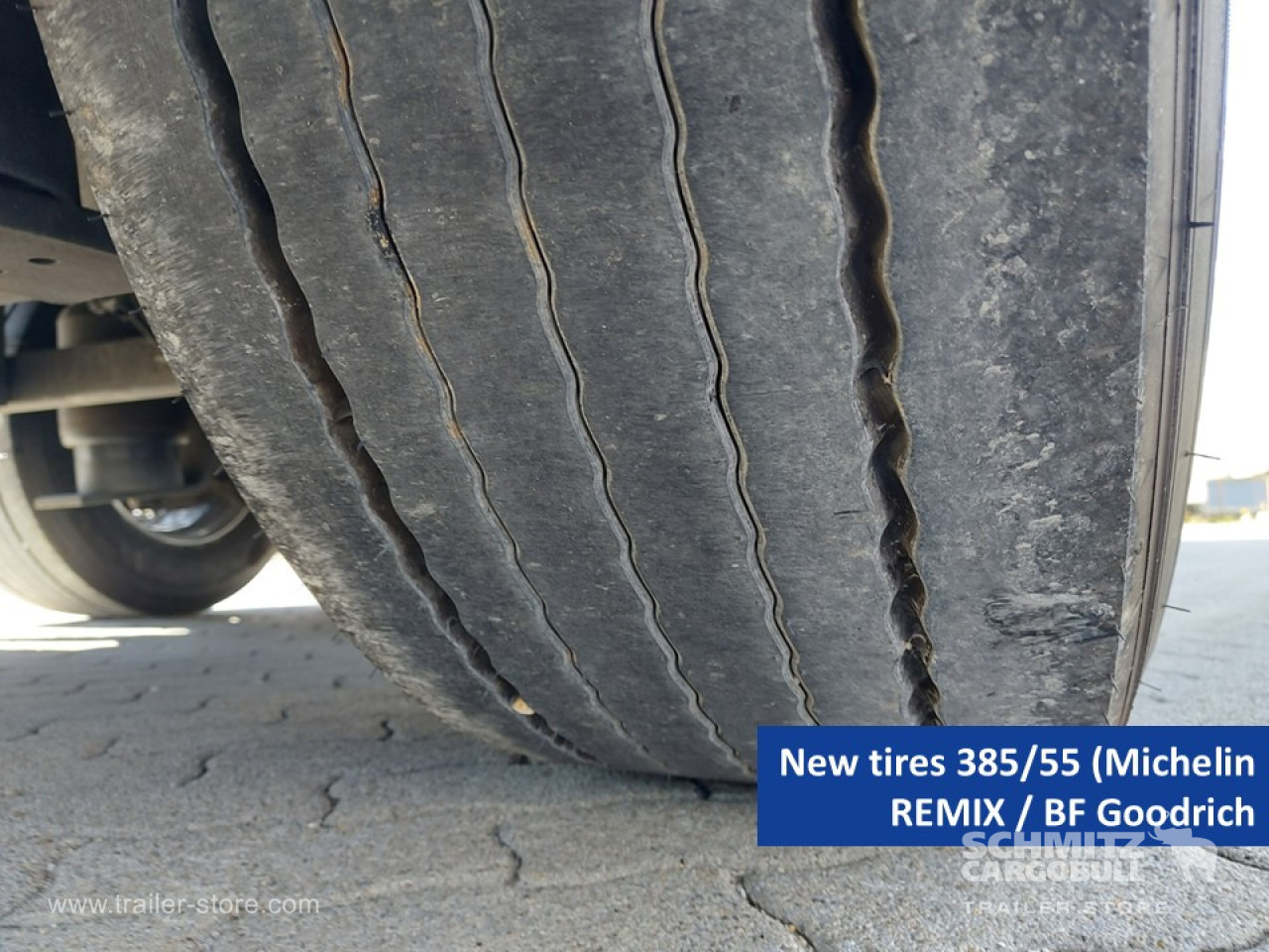 SCHMITZ Curtainsider Mega - Kapelltrailer: bild 2 SCHMITZ Curtainsider Mega - Kapelltrailer: bild 2