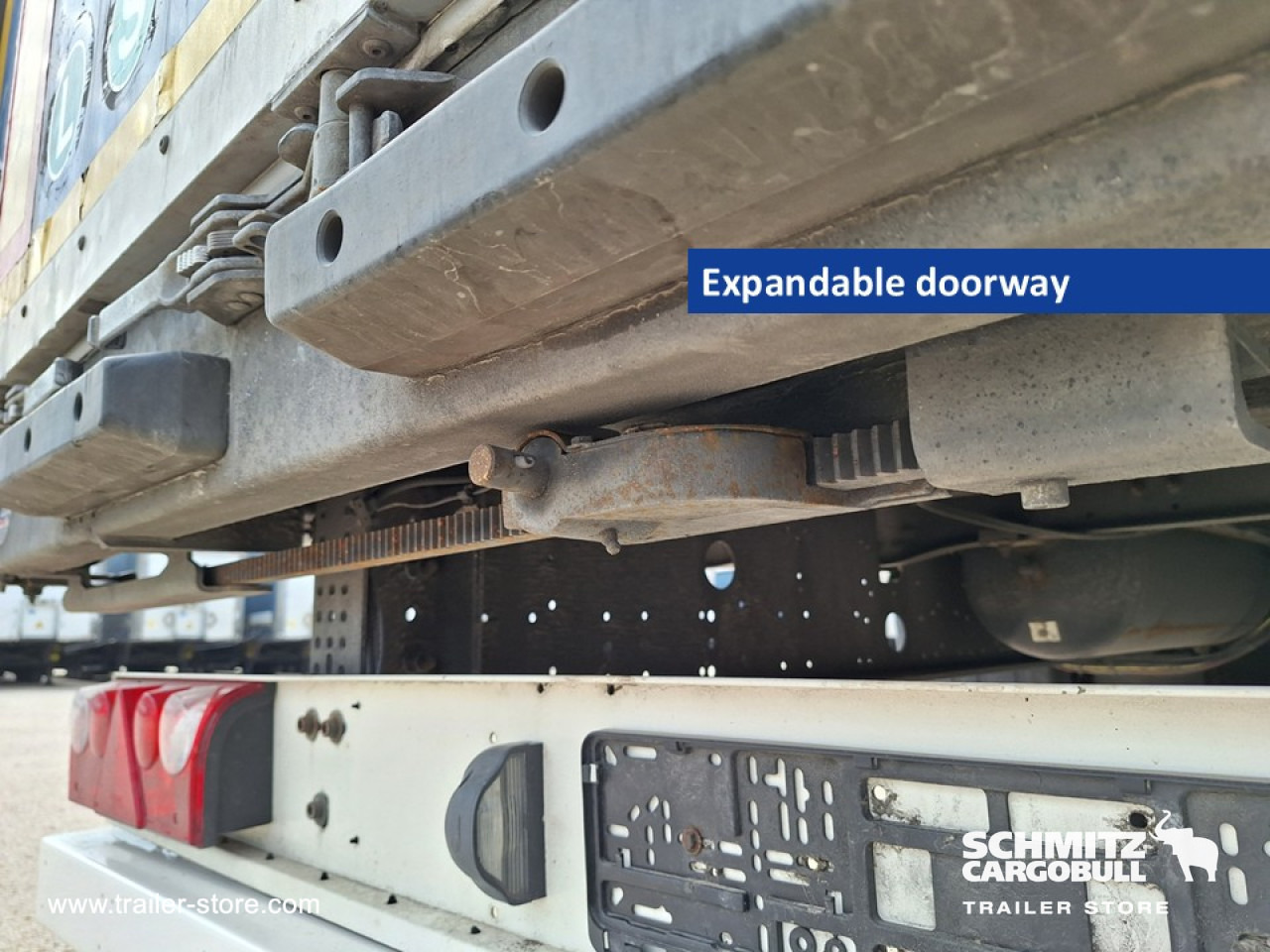 SCHMITZ Curtainsider Mega - Kapelltrailer: bild 3 SCHMITZ Curtainsider Mega - Kapelltrailer: bild 3