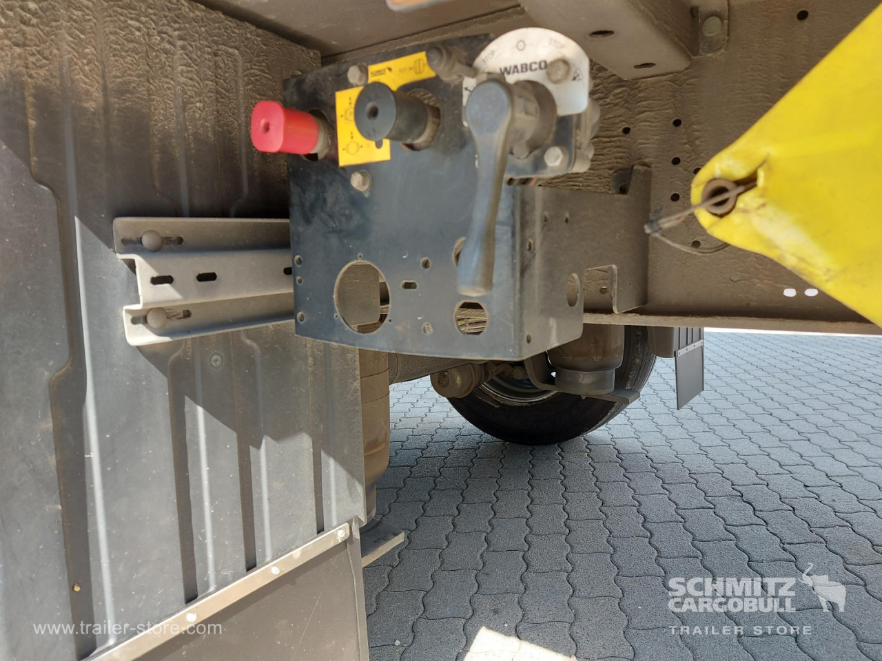 SCHMITZ Curtainsider Mega - Kapelltrailer: bild 3 SCHMITZ Curtainsider Mega - Kapelltrailer: bild 3