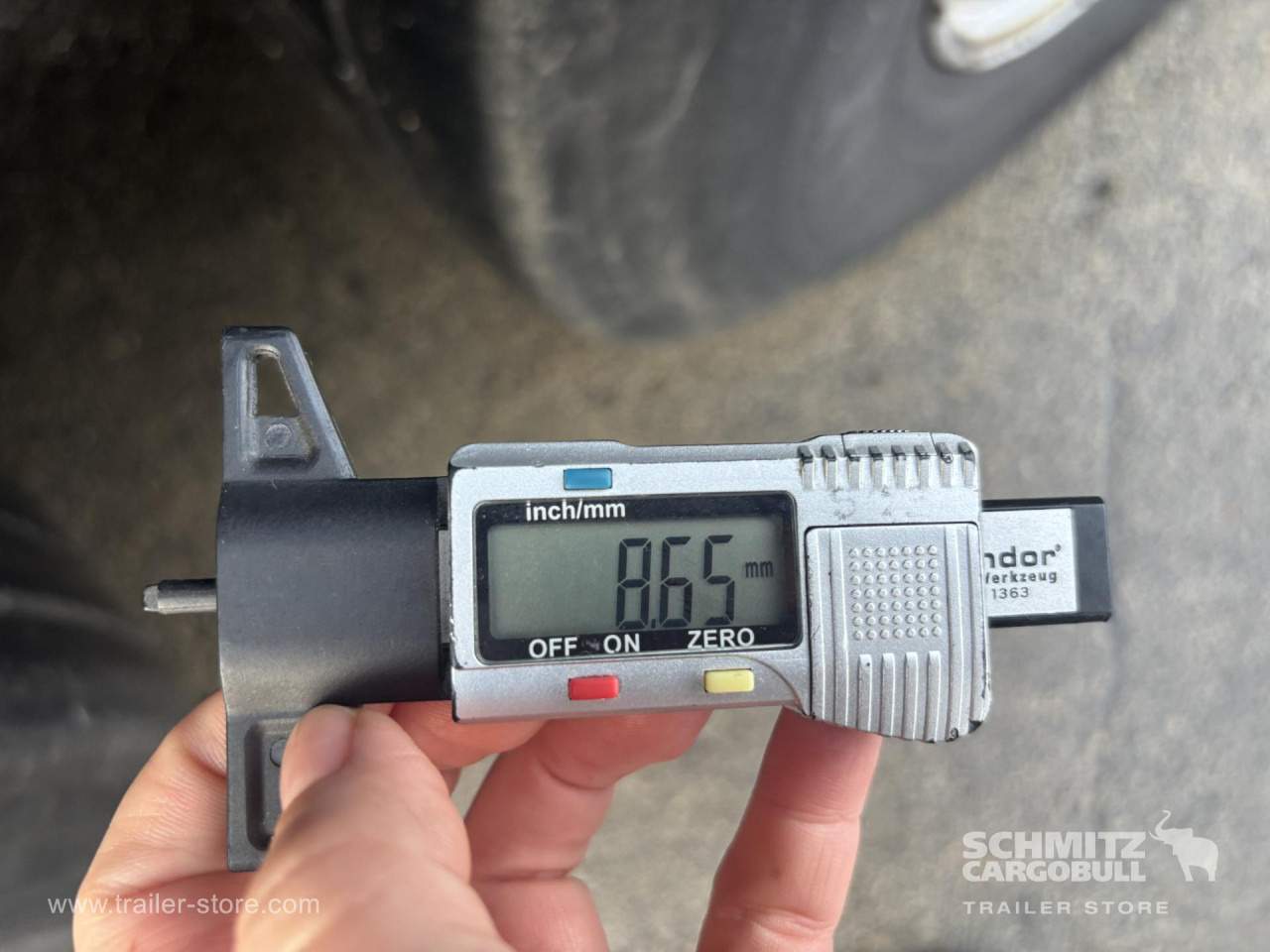 SCHMITZ Curtainsider Standard - Kapelltrailer: bild 4 SCHMITZ Curtainsider Standard - Kapelltrailer: bild 4