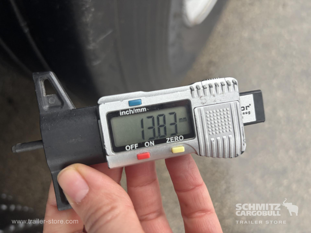 SCHMITZ Curtainsider Standard - Kapelltrailer: bild 5 SCHMITZ Curtainsider Standard - Kapelltrailer: bild 5