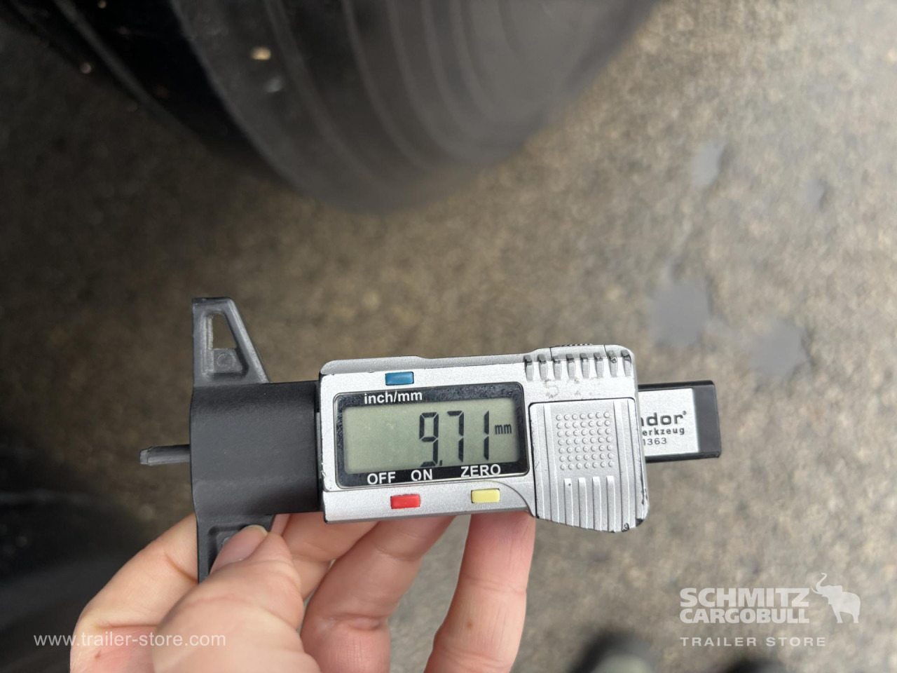 SCHMITZ Curtainsider Standard - Kapelltrailer: bild 3 SCHMITZ Curtainsider Standard - Kapelltrailer: bild 3