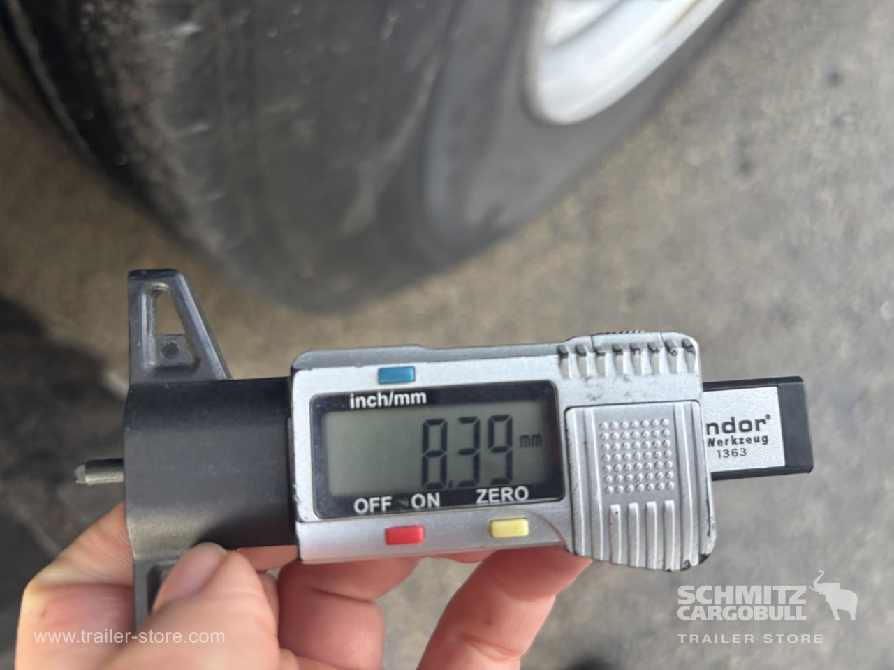 SCHMITZ Curtainsider Standard - Kapelltrailer: bild 3 SCHMITZ Curtainsider Standard - Kapelltrailer: bild 3