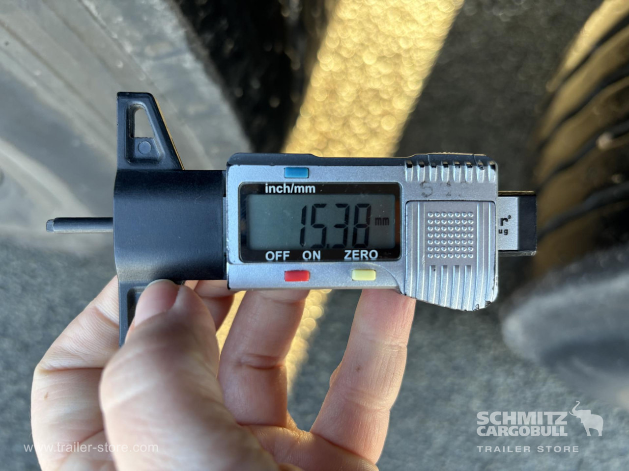 SCHMITZ Curtainsider Standard - Kapelltrailer: bild 2 SCHMITZ Curtainsider Standard - Kapelltrailer: bild 2