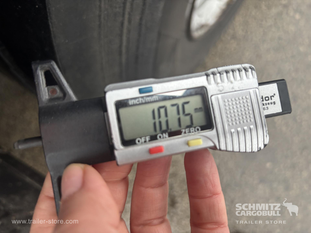 SCHMITZ Curtainsider Standard - Kapelltrailer: bild 4 SCHMITZ Curtainsider Standard - Kapelltrailer: bild 4