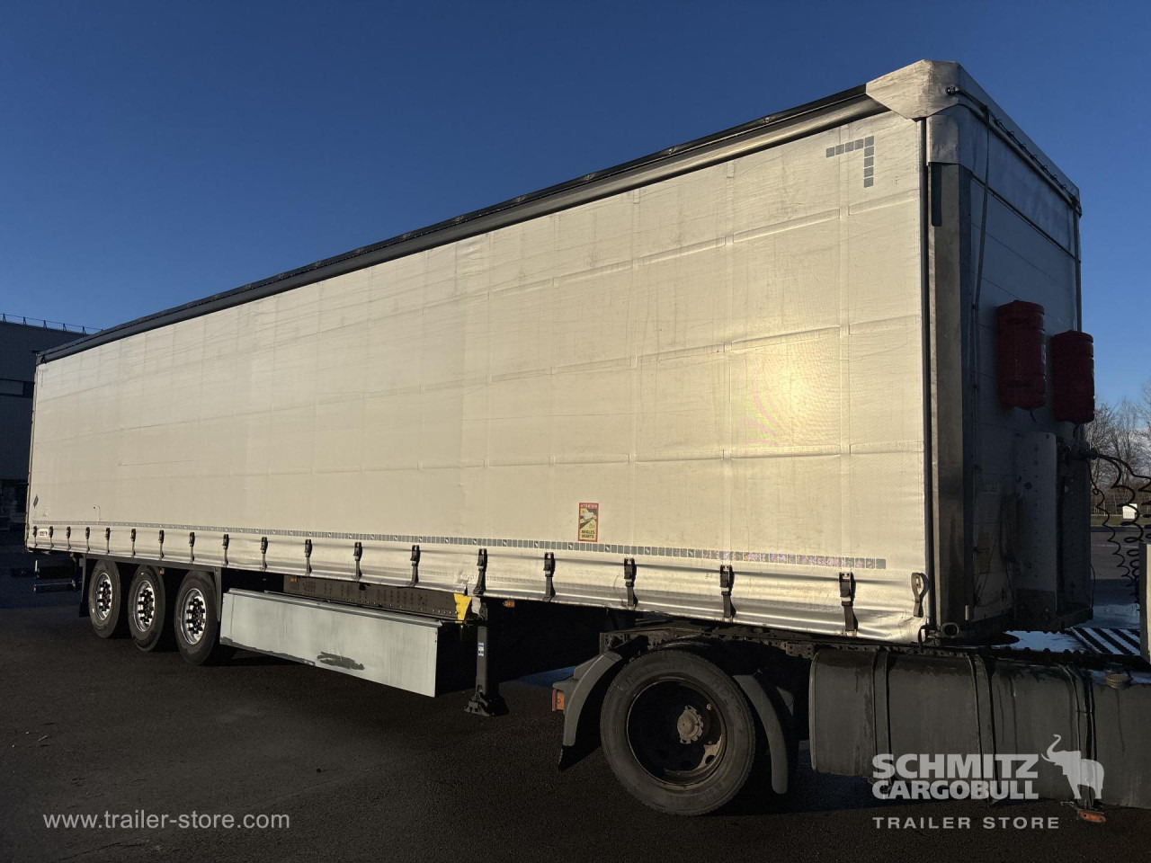 SCHMITZ Curtainsider Standard - Kapelltrailer: bild 5 SCHMITZ Curtainsider Standard - Kapelltrailer: bild 5