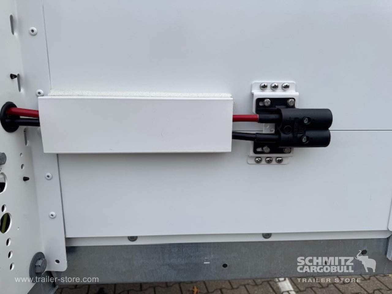 SCHMITZ Oplegger Kasten Standard Taillift - Skåp semitrailer: bild 3 SCHMITZ Oplegger Kasten Standard Taillift - Skåp semitrailer: bild 3