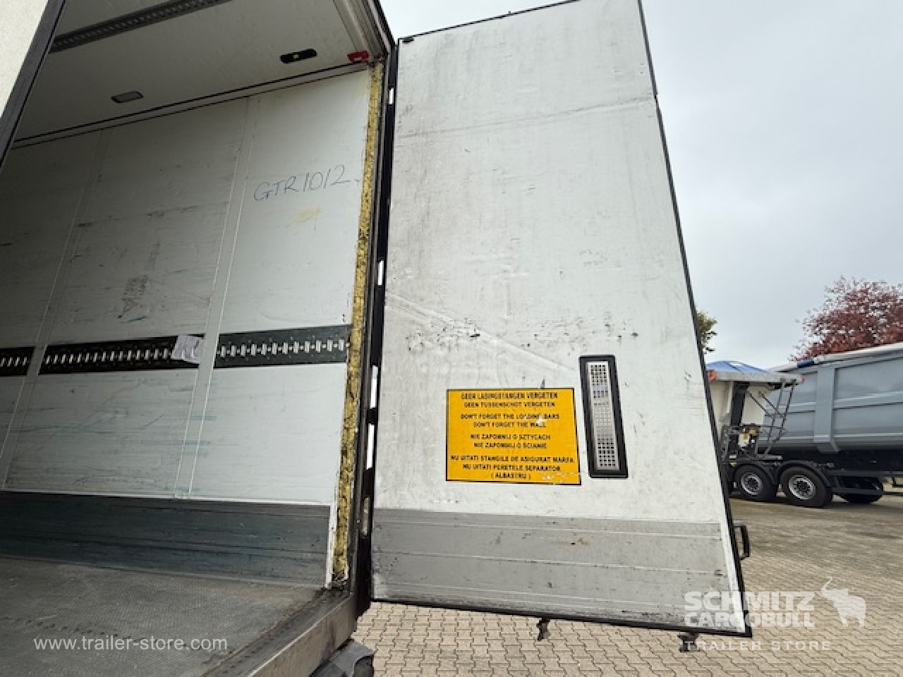 SCHMITZ Oplegger Vries Standard - Isotermiska semitrailer: bild 4 SCHMITZ Oplegger Vries Standard - Isotermiska semitrailer: bild 4