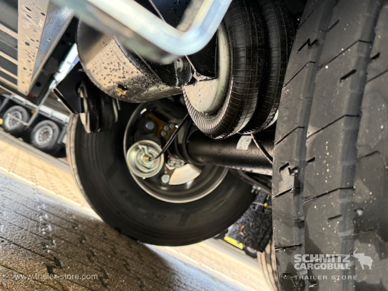 SCHMITZ Oplegger Vries Standard - Isotermiska semitrailer: bild 2 SCHMITZ Oplegger Vries Standard - Isotermiska semitrailer: bild 2