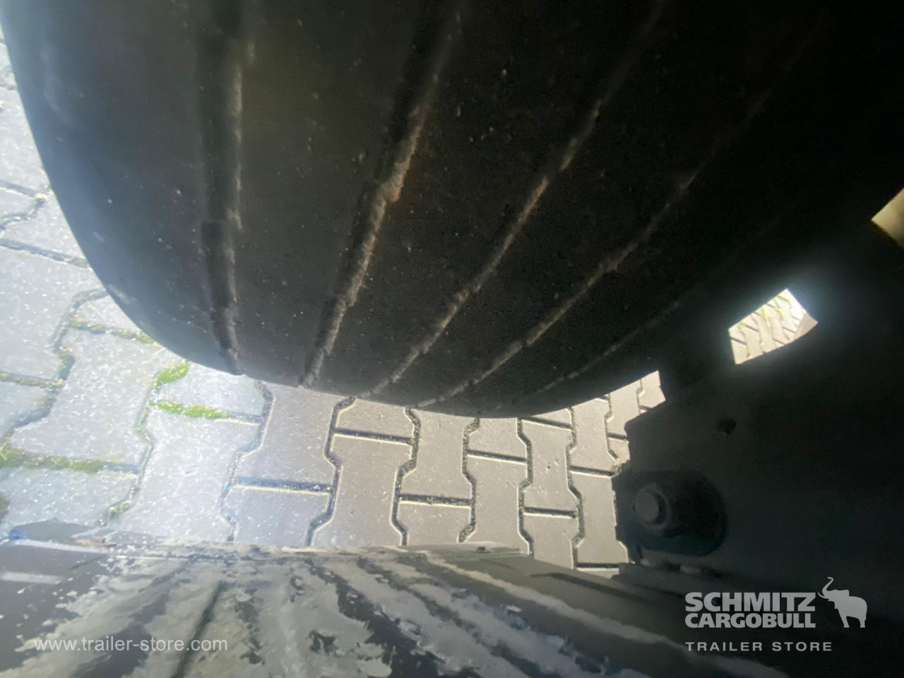 SCHMITZ Curtainsider Mega - Kapelltrailer: bild 3 SCHMITZ Curtainsider Mega - Kapelltrailer: bild 3