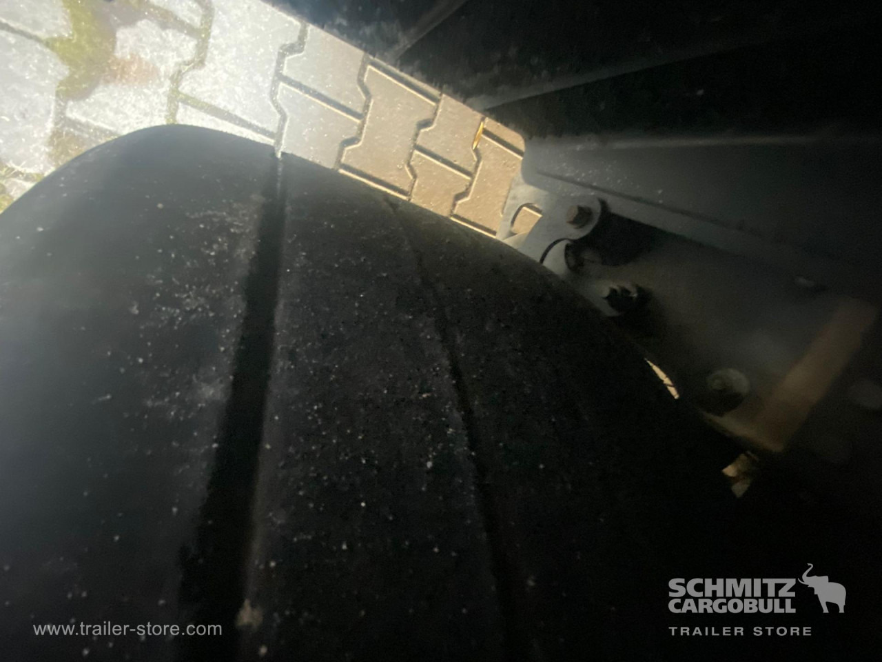 SCHMITZ Curtainsider Mega - Kapelltrailer: bild 4 SCHMITZ Curtainsider Mega - Kapelltrailer: bild 4