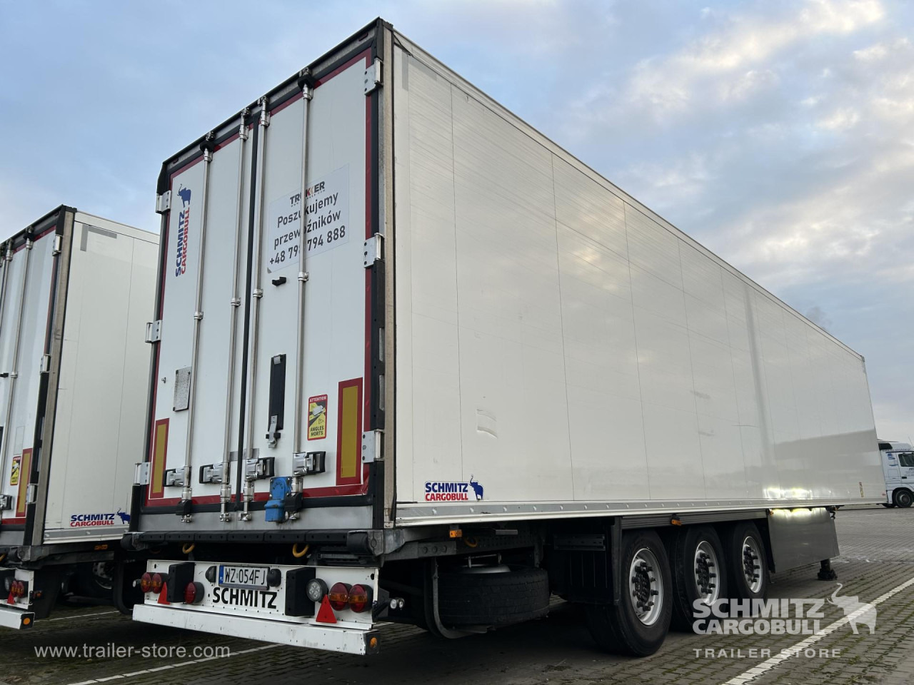 SCHMITZ Reefer Standard Double deck - Isotermiska semitrailer: bild 2 SCHMITZ Reefer Standard Double deck - Isotermiska semitrailer: bild 2