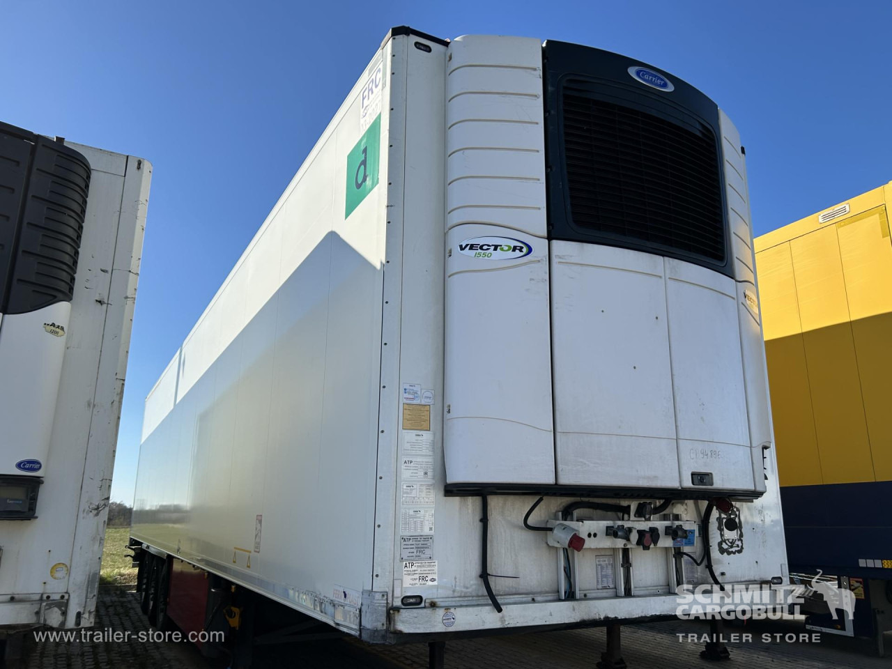SCHMITZ Reefer Standard - Isotermiska semitrailer: bild 1 SCHMITZ Reefer Standard - Isotermiska semitrailer: bild 1