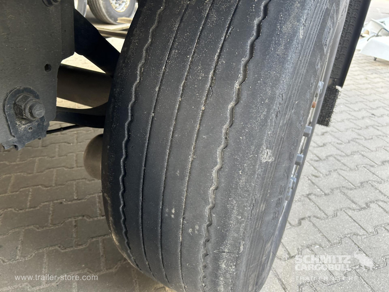 SCHMITZ Reefer Standard - Isotermiska semitrailer: bild 2 SCHMITZ Reefer Standard - Isotermiska semitrailer: bild 2