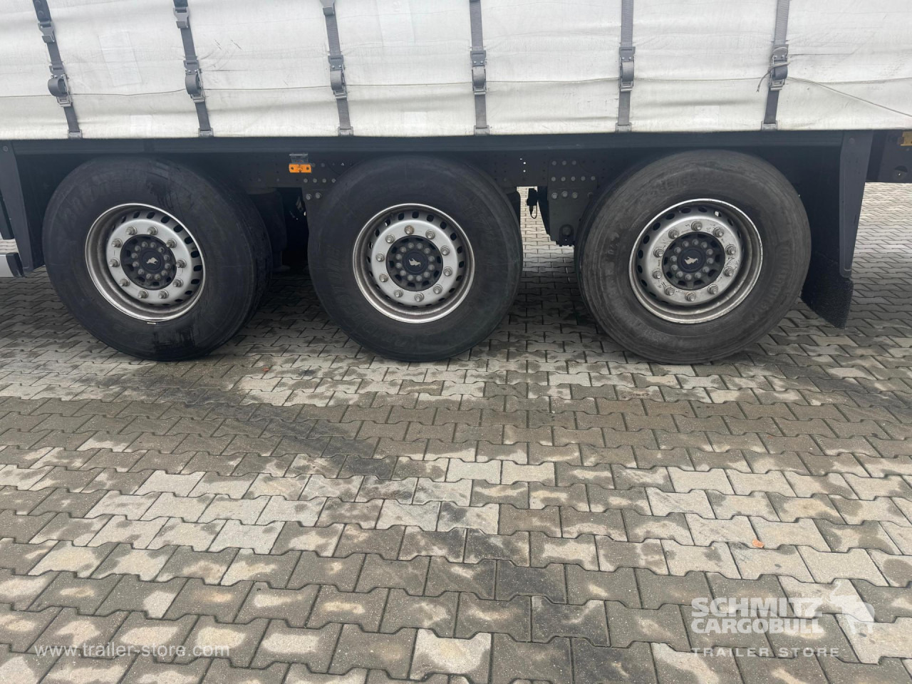 SCHMITZ Curtainsider Standard - Kapelltrailer: bild 2 SCHMITZ Curtainsider Standard - Kapelltrailer: bild 2