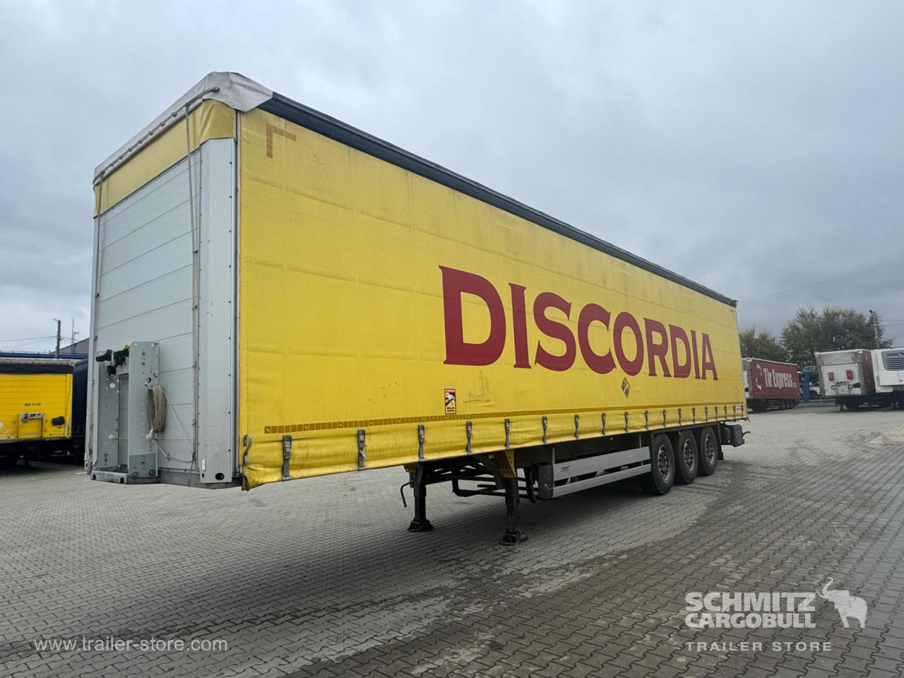 SCHMITZ Curtainsider Standard - Kapelltrailer: bild 4 SCHMITZ Curtainsider Standard - Kapelltrailer: bild 4