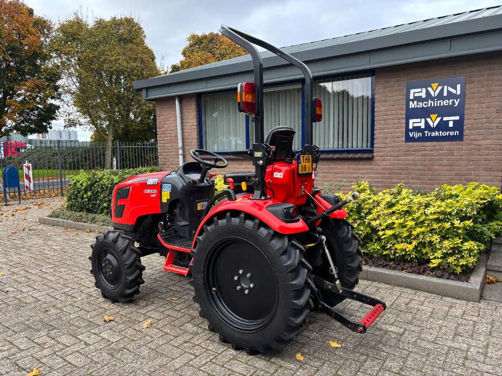 Kioti CK 3310 HST - Minitraktor: bild 3 Kioti CK 3310 HST - Minitraktor: bild 3