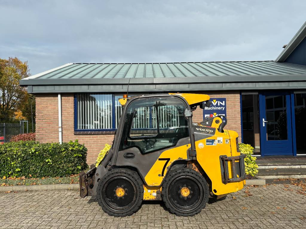 Volvo MC 70 - Kompaktlastare/ Slirstyrda lastare: bild 1 Volvo MC 70 - Kompaktlastare/ Slirstyrda lastare: bild 1